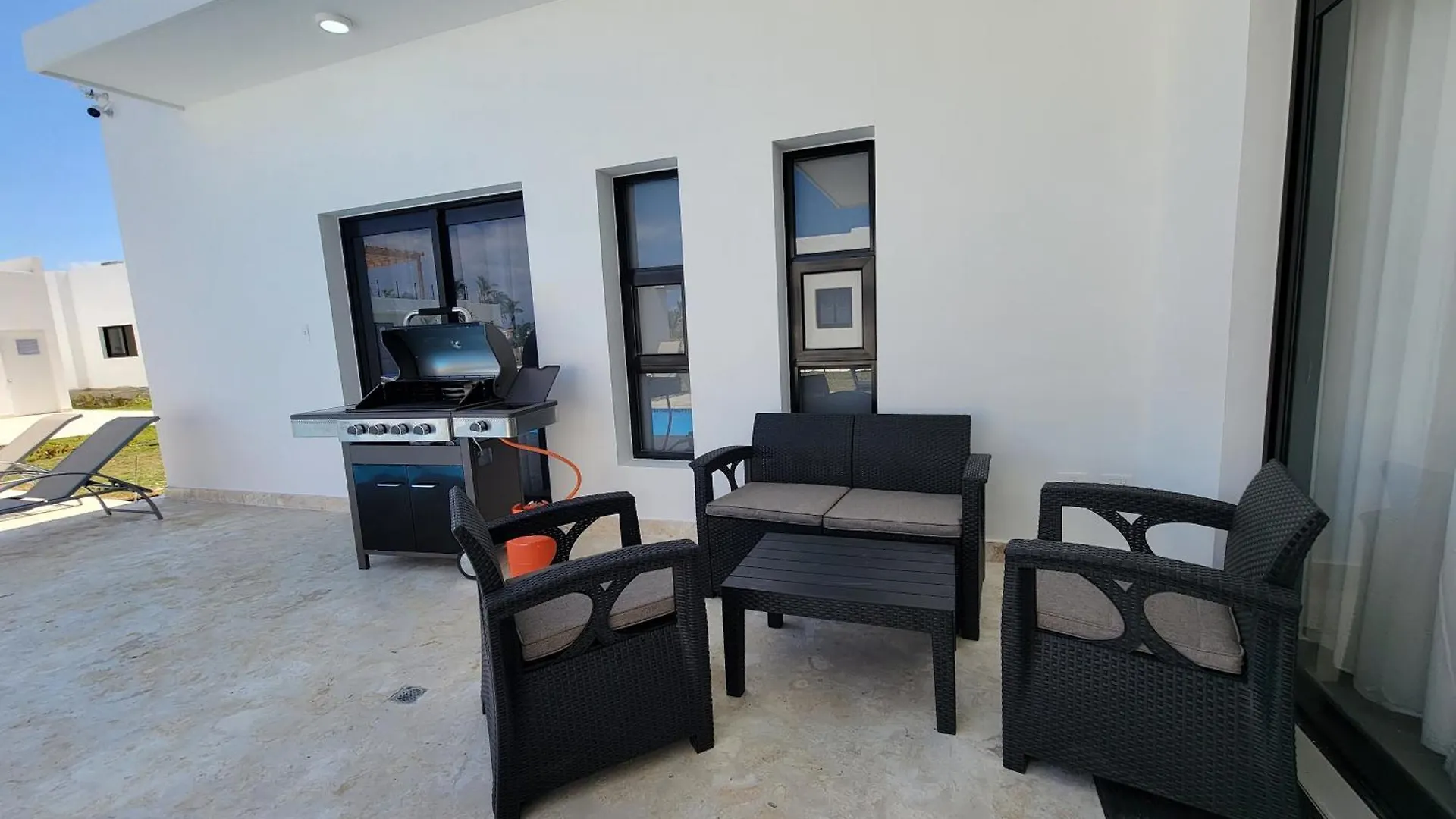 2Ja Management Group - Sov Properties Sosúa