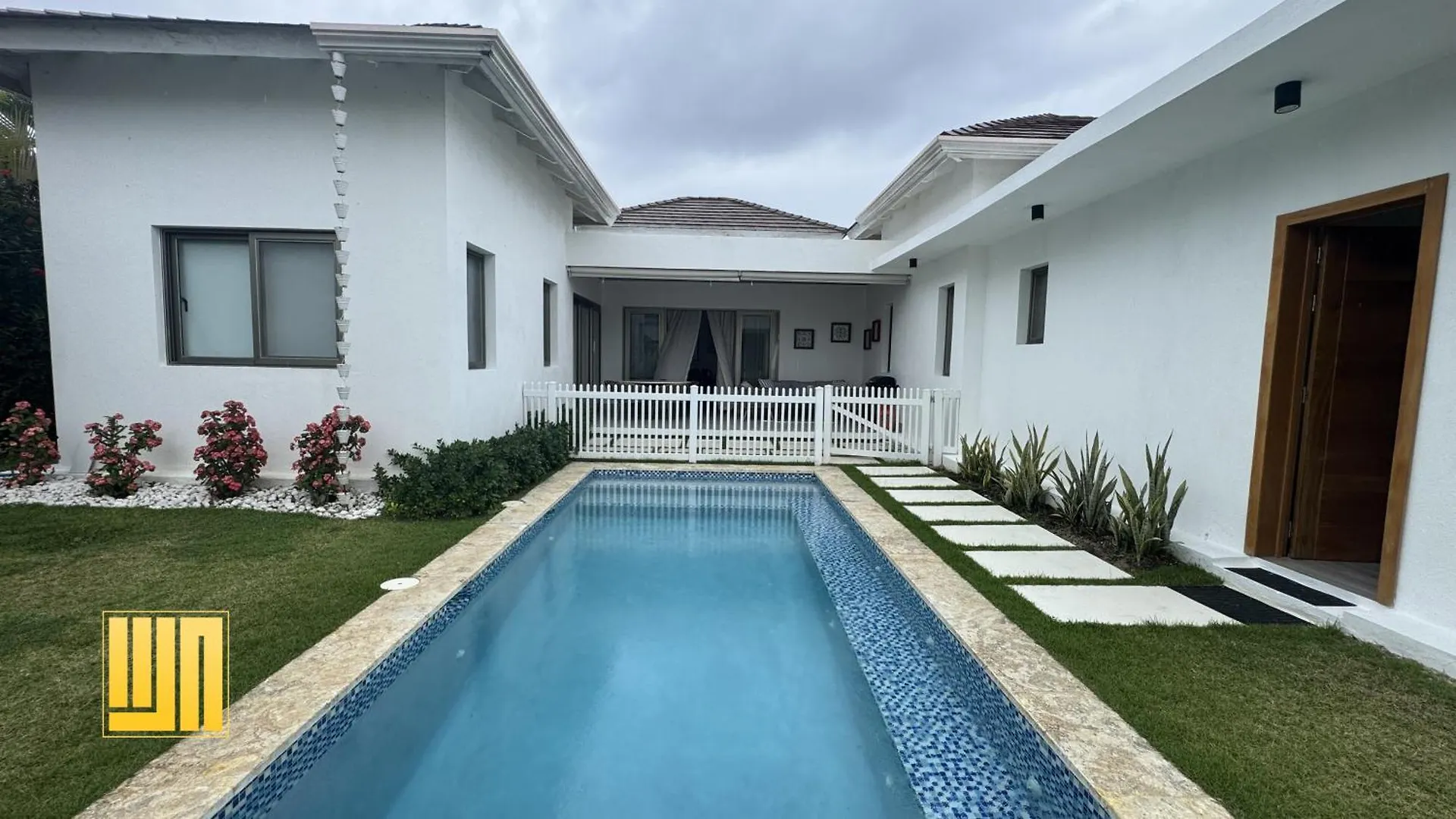 2Ja Management Group - Sov Properties Sosúa